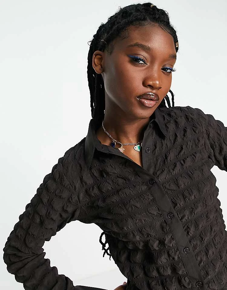 Daisy Street Bubble Fitted Shirt In Dark Brown For Women 3 Daisy Street Bubble Fitted Shirt In Dark Brown For Women - Image 3