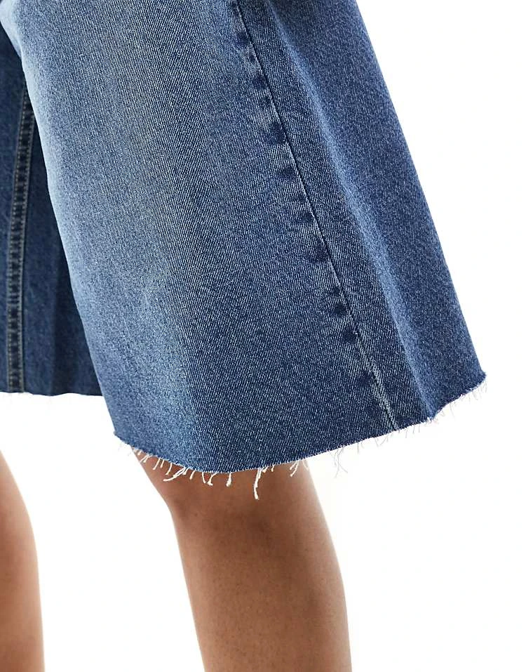 Daisy Street Relaxed Denim Jorts In Mid Blue For Women 5 Daisy Street Relaxed Denim Jorts In Mid Blue For Women - Image 5