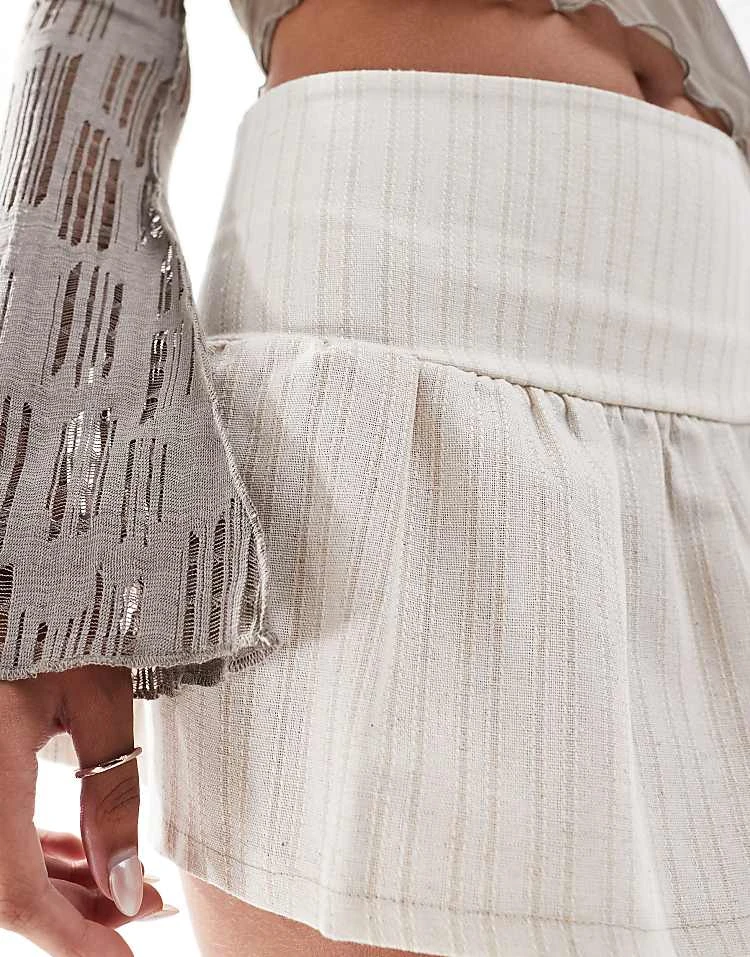 Daisy Street Low Rise Drop Waist Mini Puff Skirt In Natural Cream Stripe For Women 3 Daisy Street Low Rise Drop Waist Mini Puff Skirt In Natural Cream Stripe For Women - Image 3