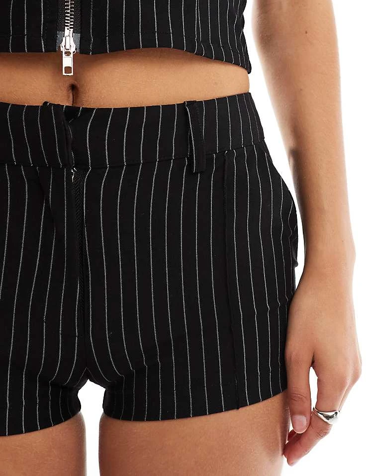 Daisy Street Low Rise Tailored Shorts With Belt Loops In Black And White Pinstripe Co-ord For Women Black Pinstripe 4 Daisy Street Low Rise Tailored Shorts With Belt Loops In Black And White Pinstripe Co-ord For Women Black Pinstripe - Image 4