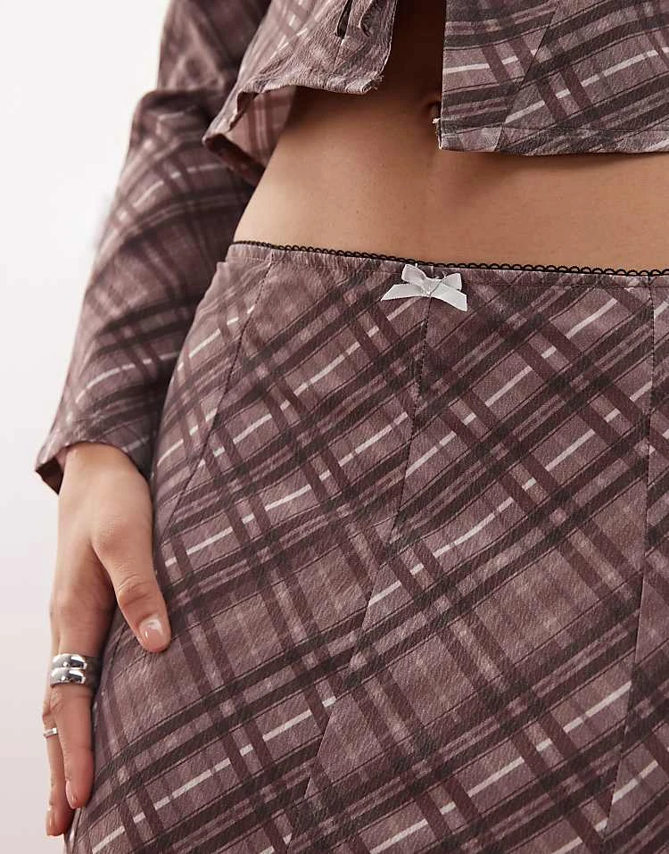 Daisy Street Midaxi Low Rise Skirt In Burgundy Check Co-ord For Women 5 Daisy Street Midaxi Low Rise Skirt In Burgundy Check Co-ord For Women - Image 5