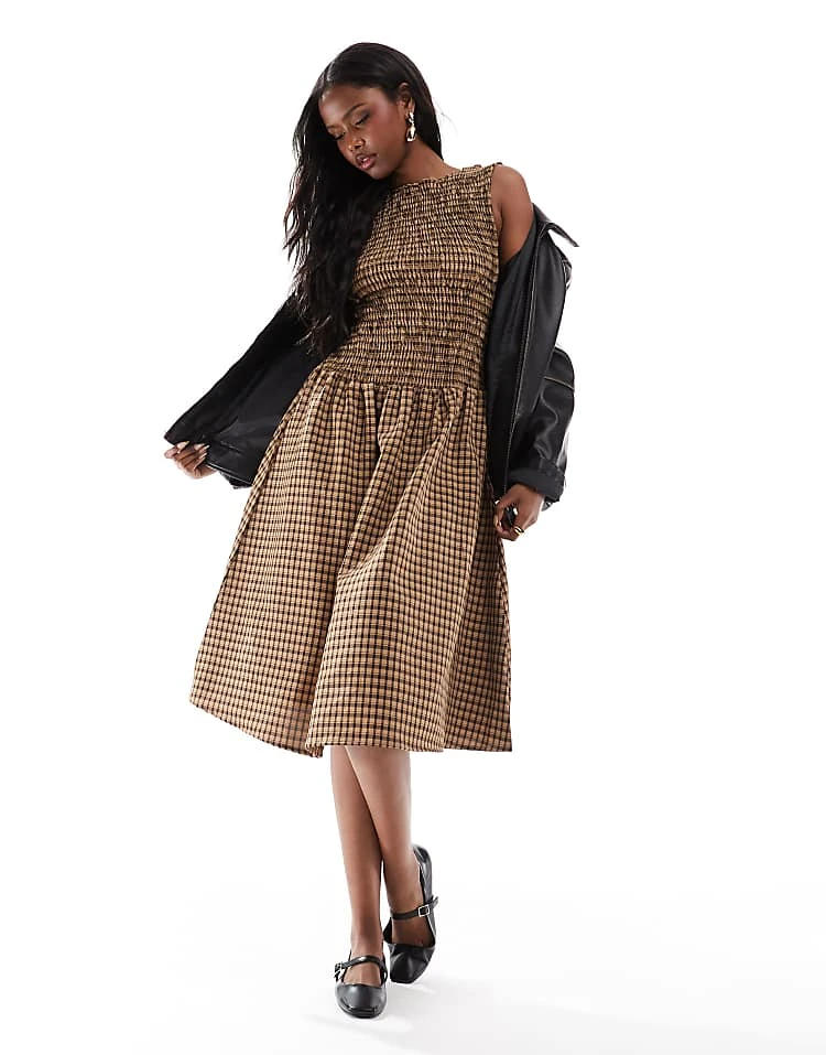 Daisy Street Drop Waist Shirred Midaxi Dress In Brown Check For Women 4 Daisy Street Drop Waist Shirred Midaxi Dress In Brown Check For Women - Image 4